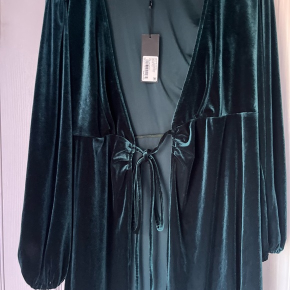 Gianni Bini Sweaters - Elegant Velvet Sleepwear in Deep Green